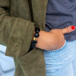 Bracelet élastiqué BOMBOM RISTRETTO - Perles pastilles bombées noires Bracelet élastiqué BOMBOM RISTRETTO - Perles pastilles bombées noires