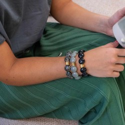 Bracelet élastiqué BOMBOM CAPI GRIS - Perles pastilles bombées gris noir Bracelet élastiqué BOMBOM CAPI GRIS - Perles pastilles bombées gris noir