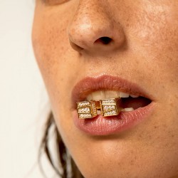 Bague large LENNY Or - Chevalière vintage & cristaux blancs