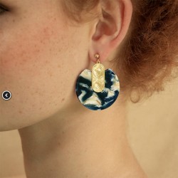 Boucles d'Oreilles pendantes EURYDICE Or - Décor Ovale gravé & Pendentif tacheté bleu pétrole