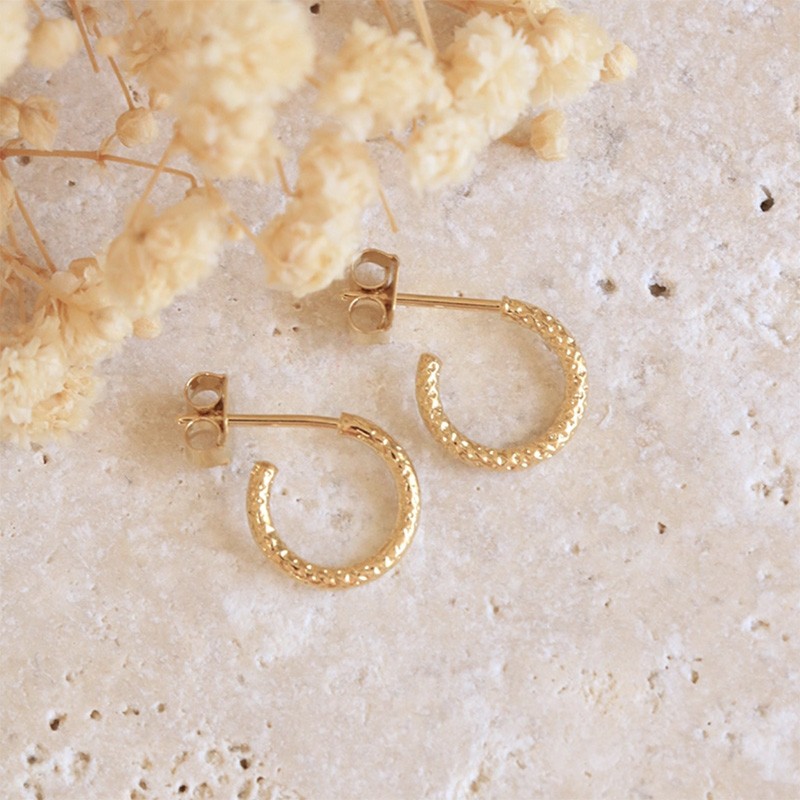 Boucles d'Oreilles Mini Créoles Les Essentiels - Fil piqueté