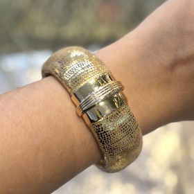 Bracelet Jonc large résine PARADIS CUIR doré - Texture serpent irisée - ARGELOUSE