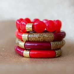 Bracelet élastiqué BOMBOM CHAMA ROUGE - Perles pastilles bombées rouge
