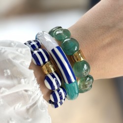 Bracelet élastiqué BOMBOM VELA COBALT - Perles pastilles bombées bleu & blanc