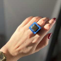 Bague large BLUE SANDSTONE Résine BLEUE - Cabochon carré doré TAILLE 52