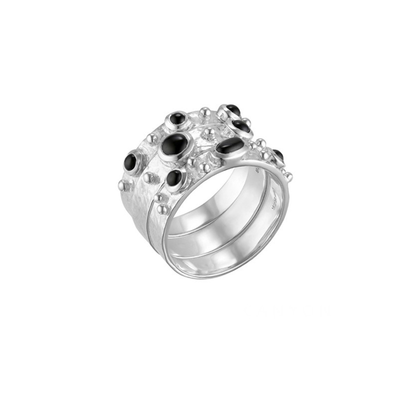 Bague large GALAXIE en argent - 3 Anneaux frappés & 8 Onyx noirs CANYON BIJOUX Bague large GALAXIE en argent - 3 Anneaux frappés & 8 Onyx noirs CANYON BIJOUX