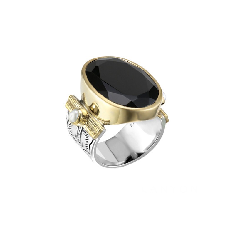 Grosse bague ethnique argent doré - Onyx noir ovale & Perles blanches CANYON Grosse bague ethnique argent doré - Onyx noir ovale & Perles blanches CANYON