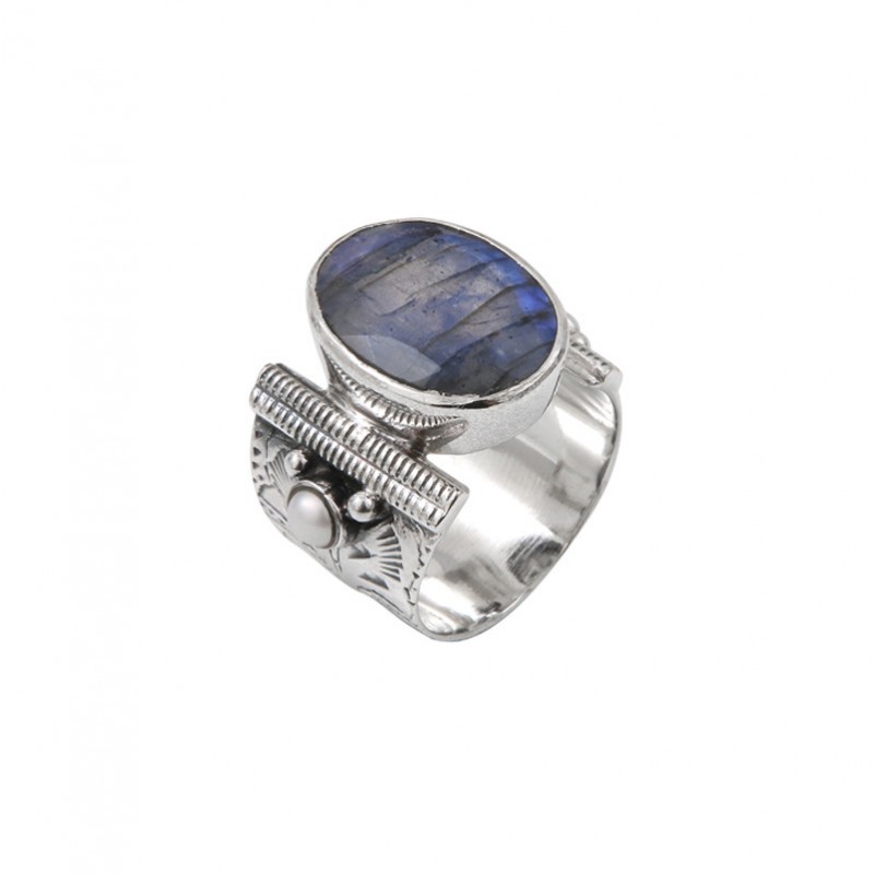 Bague large ethnique argent Labradorite ovale & Perles blanches - CANYON Bague large ethnique argent Labradorite ovale & Perles blanches - CANYON