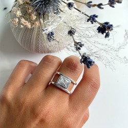Bague Large en Argent - Anneaux fins rehaussé d'un grand Zircon TAILLE 52