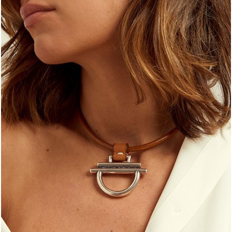 Collier en cuir gras Rustic de Trixie