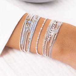Bracelet fin élastiqué MAYOTTE argent - Perles bleu ciel irisé TAILLE M