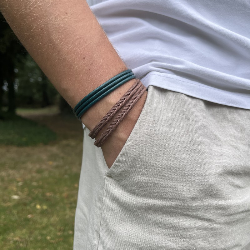Bracelet Homme Tressé Cuir Bleu - Fermoir Aimant Acier Inoxydable - Longueur 22,5 Cm - Occasion