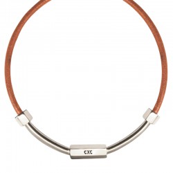 Collier court Ambar Or - Câble cuir camel & Plastron rouleau facetté - CXC