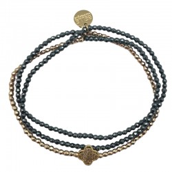 Bracelet élastiqué 3 tours NESS gris anthracite doré - Trèfle zircons Belle Mais Pas Que