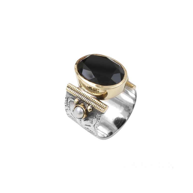 Bague large ethnique argent laiton doré Onyx ovale & Perles blanches CANYON Bague large ethnique argent laiton doré Onyx ovale & Perles blanches CANYON