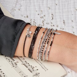 Bracelet multi tours élastiqué OLINDA argent & Perles noires Anthracite TAILLE M