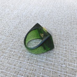 Bague large GREEN BEE résine verte - Cabochon rond opale TAILLE 54