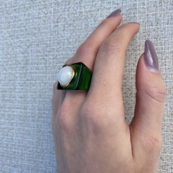 Bague large GREEN BEE résine verte - Cabochon rond opale TAILLE 51
