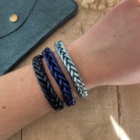 BRACELETS de gauche à droite : Bleu nuit - Navy - Bleu glacier